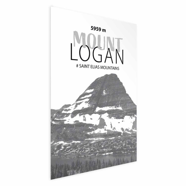 Poster - The majestic Mount Logan mountain peak, crown of mountains, mountain landscape